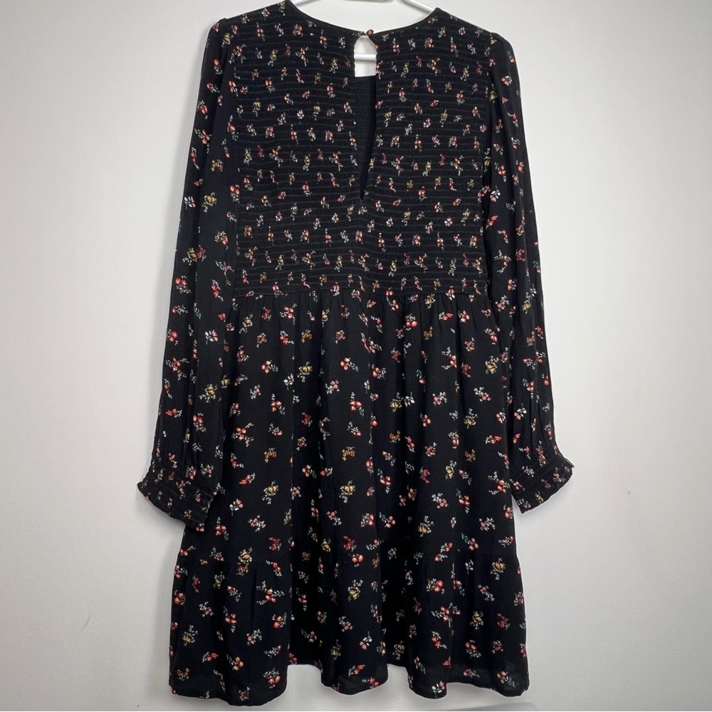 AE Black Ditsy Floral Babydoll Dress with Smocked Bodice & Keyhole Back size L - Picture 2 of 8